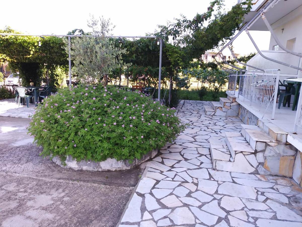 Rexhos Studios Himara Zewnętrze zdjęcie